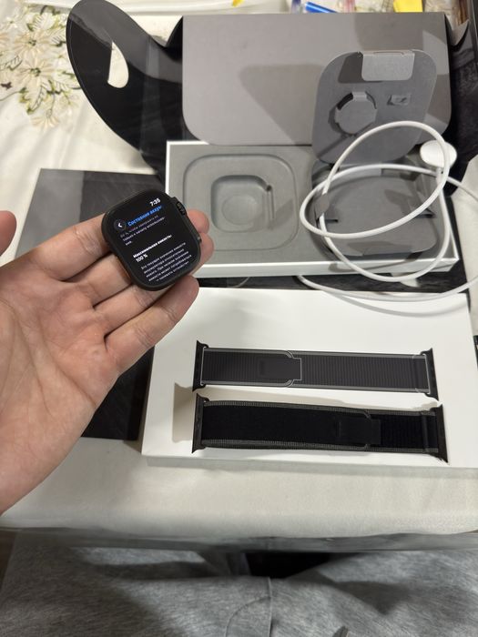 Aplle iwatch ultra 2 Black titanium