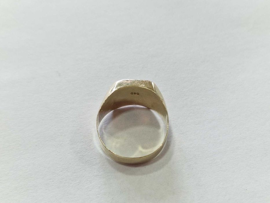 Мъжки златен пръстен 14К 585 / 3,81 гр.