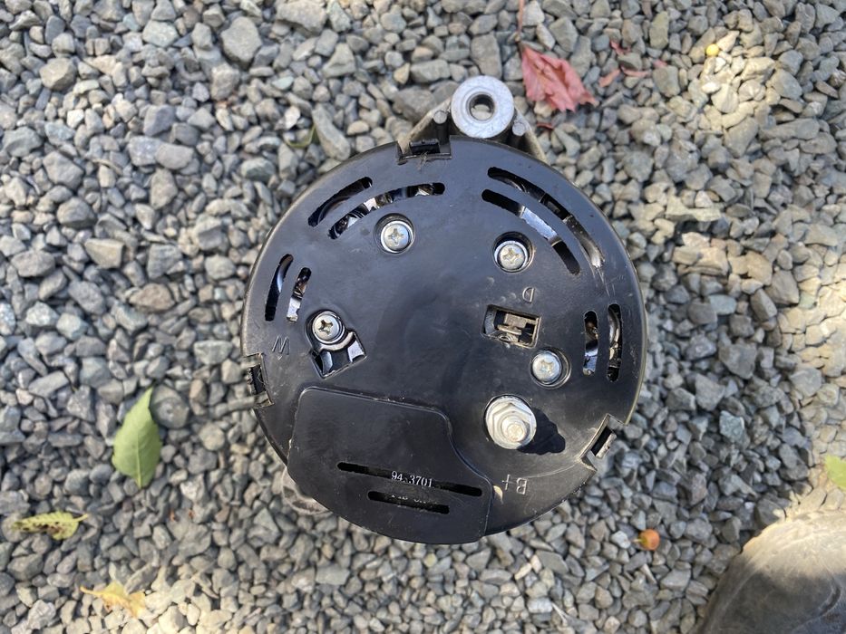 Продам генератор на ваз
