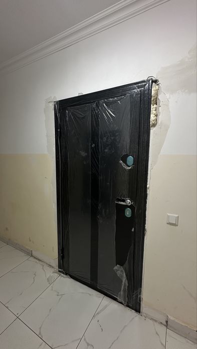 Продам дверь железную