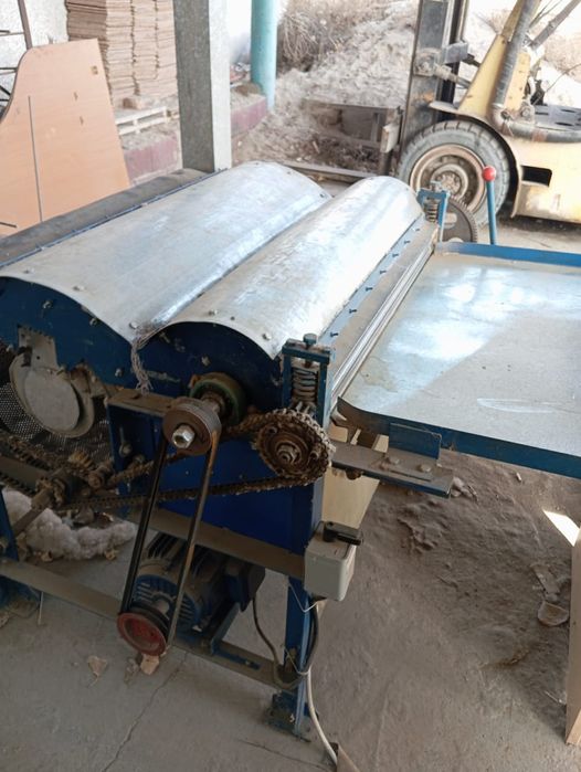 Продам швейные машинки и чесальный станок