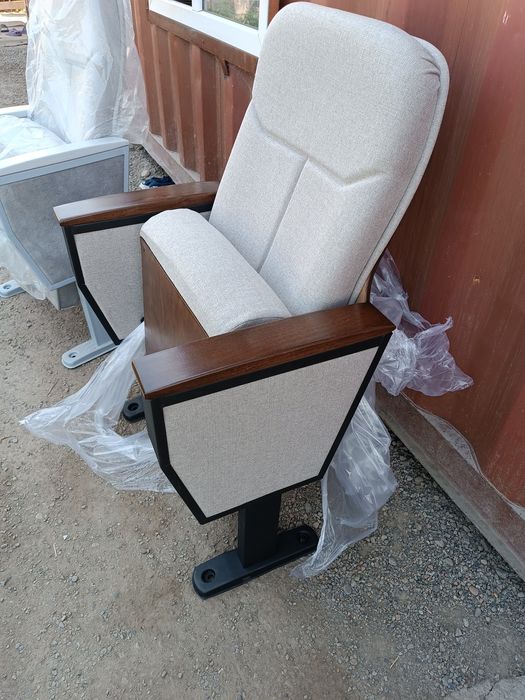 Конференция, акт зал ва театр креслолари. Театральный кресло активного