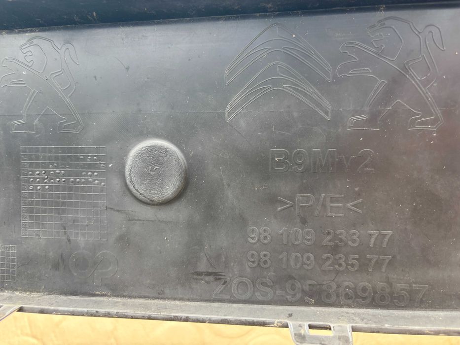 Bara fata Peugeot Partner / Citroen Berlingo dupa 2015 cod 9810923377