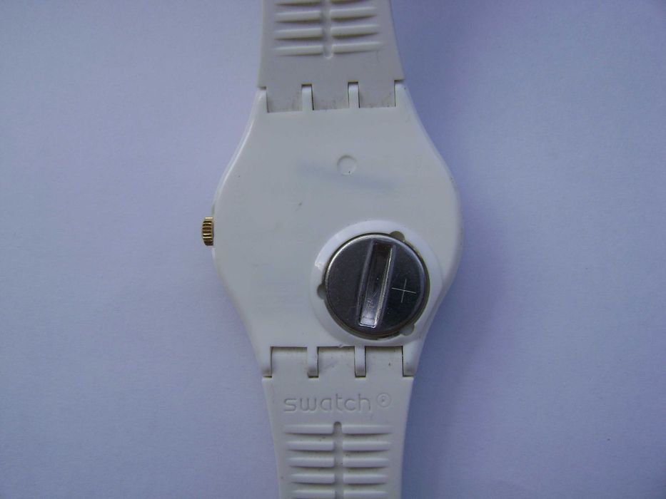Продавам 5 броя кварцови часовници Breil,Swatch,TCM,Curren