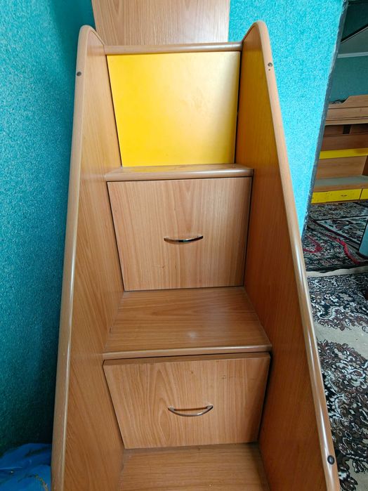 Продаётся детский мебельный гарнитур