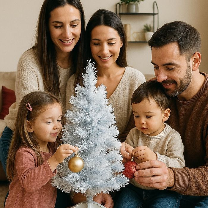 Елегантна елха в бял и син цвят 60 см – Стилна празнична декорация