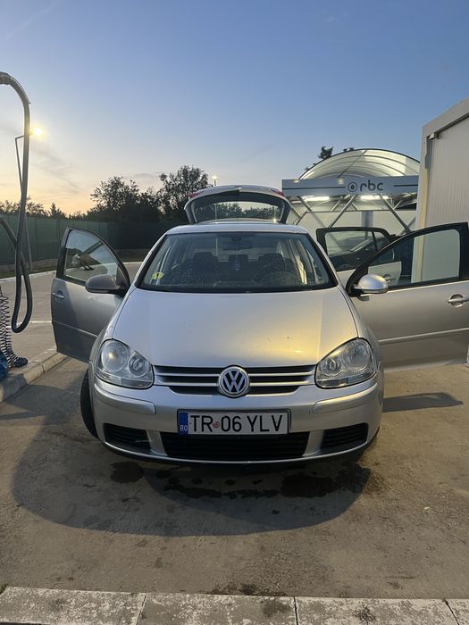 Volkswagen Golf 5 2.0 TDI 140 CP – 2008 – 1700€ Negociabil