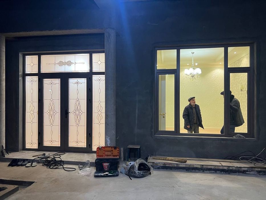 Akfa eshik va romlar