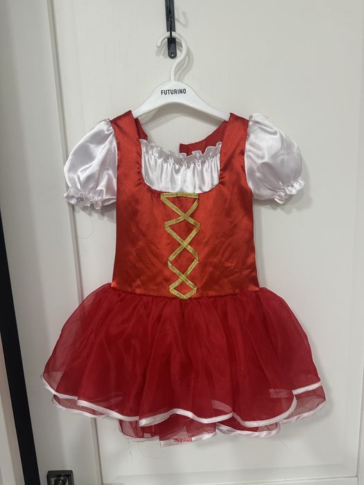 Платья на девочек