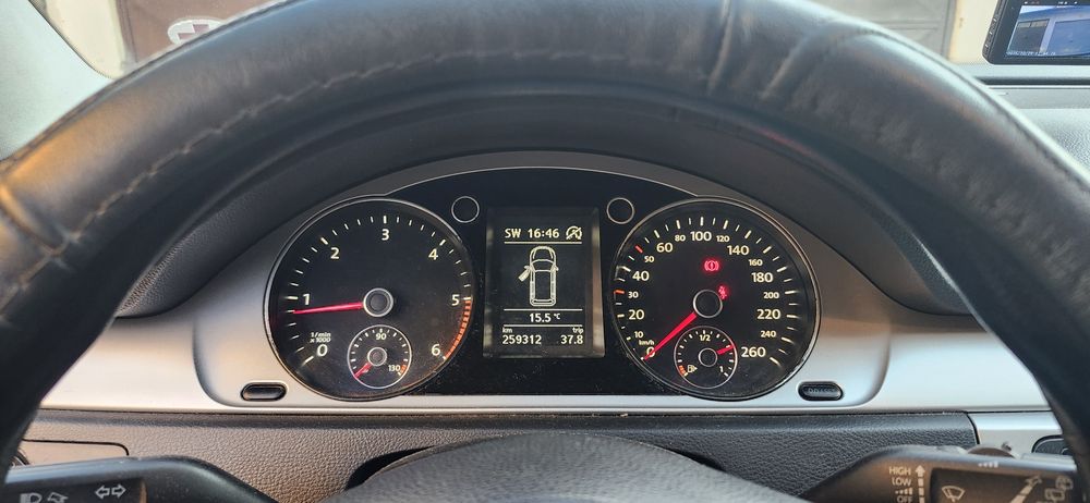 Volkswagen Passat B7 1.6 tdi