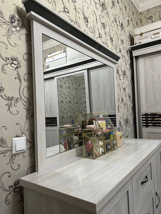 Камод Трюмо арзонга