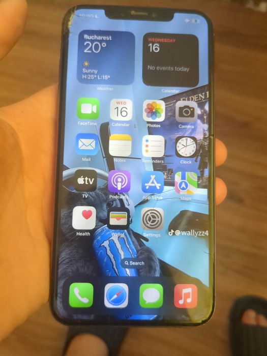 Vând piese de iPhone Xs max ( se da pe bucăți sau întreg)