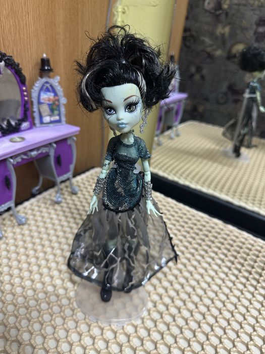 Продам куклу монстр хай!