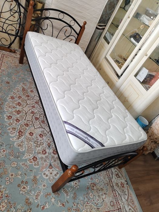 Кровать малайзия 200х90