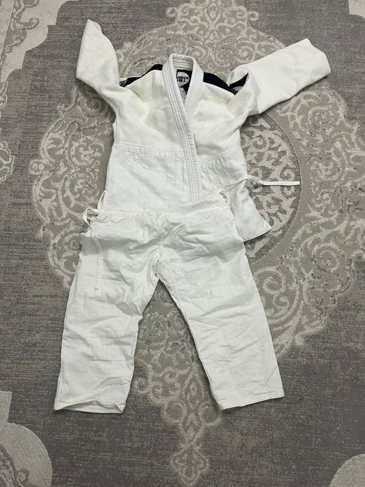 Продам кимоно для дзюдо