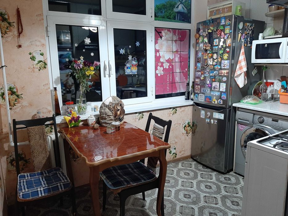 Продаётся квартира 3-х комнатная. Центр - напротив ЦУМа