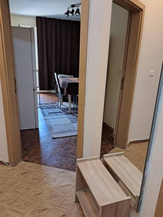 Дава се под наем Двустаен апартамент в Бургас, Славейков - 55 кв.м за 331.5 € - Снимка #2