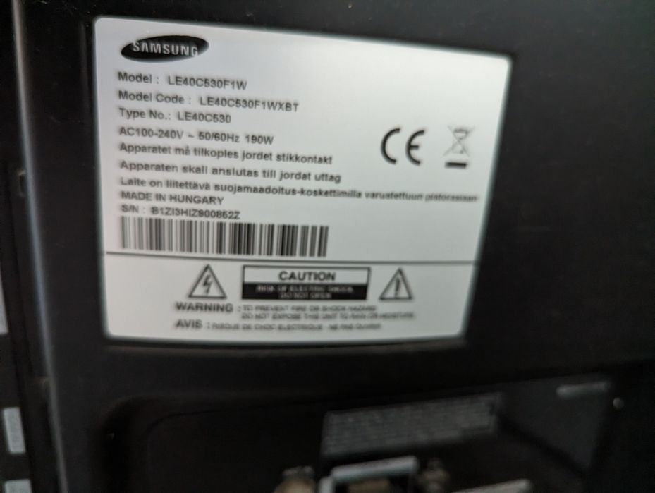 Телевизор Samsung 40"