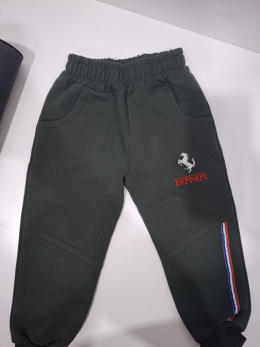 Продам детскую одежду