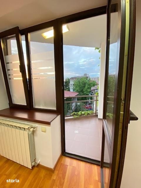 Dorobanti Petrom Spatiu Birouri 3 camere + Balcon - Mai multe