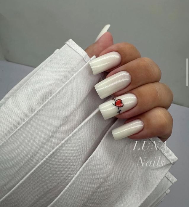 Маникюр, наращивание ногтей КШТ