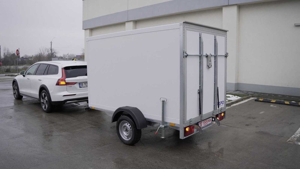 Remorca furgon carosata, usa rampa 750kg, RAR inclus, nr rosii incluse