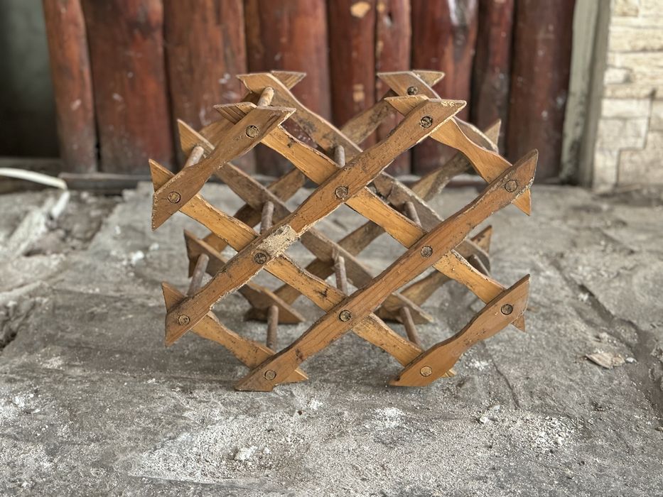 Ретро делви, бъклица, кашпи и бардуци