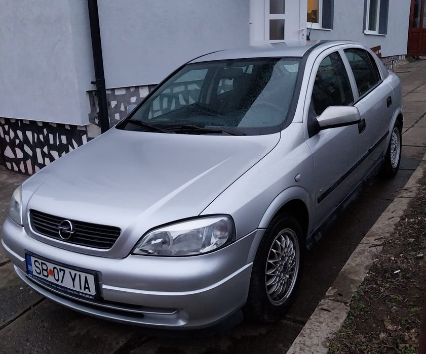 Vând Opel Astra 1.4 benzină, 72.000 km, an fab.2008, ITP valabil