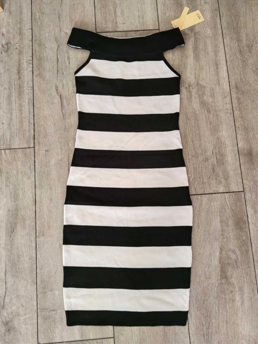 Нова еластична рокля размер С/ХС