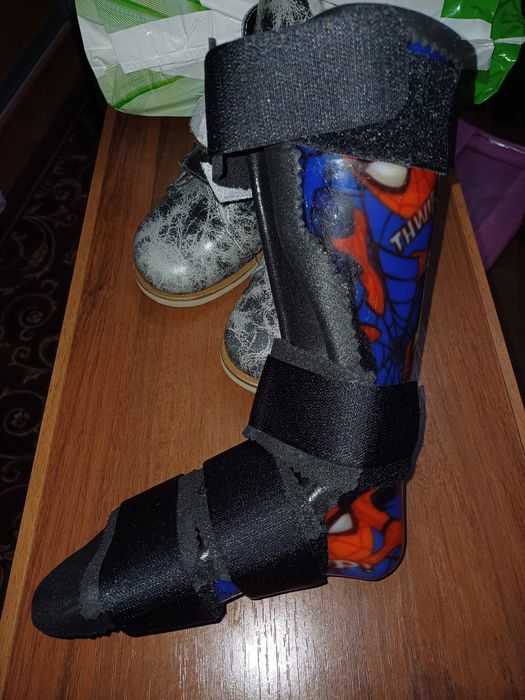 Продам ортезы новые