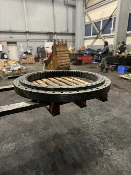 Coroana de rotire excavator Liebherr A 934 C-Piese de schimb Liebherr