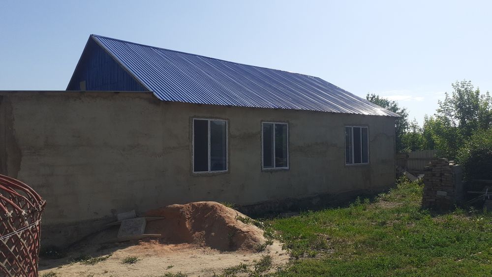 Уй сатылады.      .