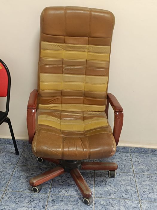 Продам       стул