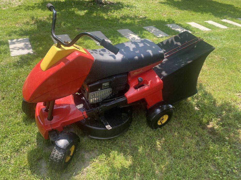 Tractoras de tuns iarba wolf scooter