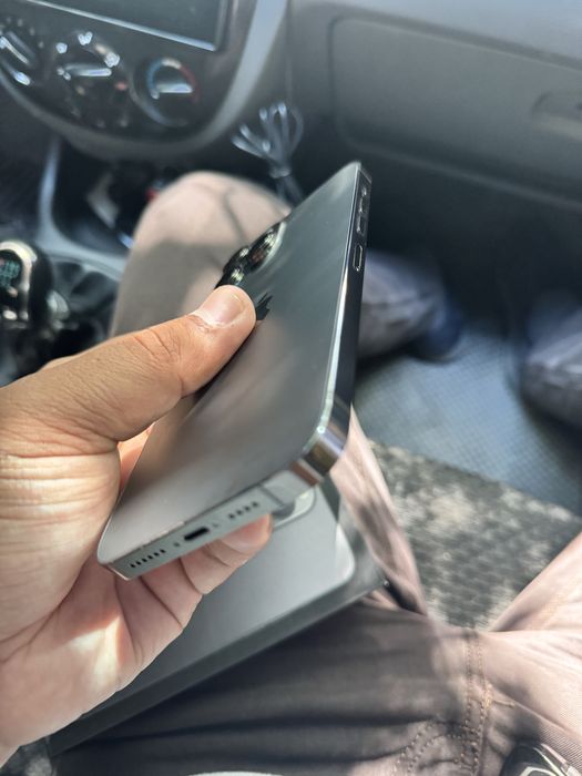 Iphone 13 pro max.