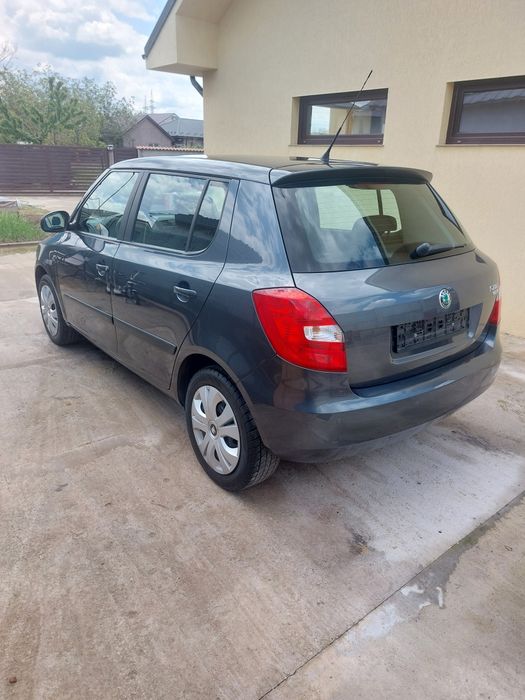 SKODA Fabia 2011 — imagine 4