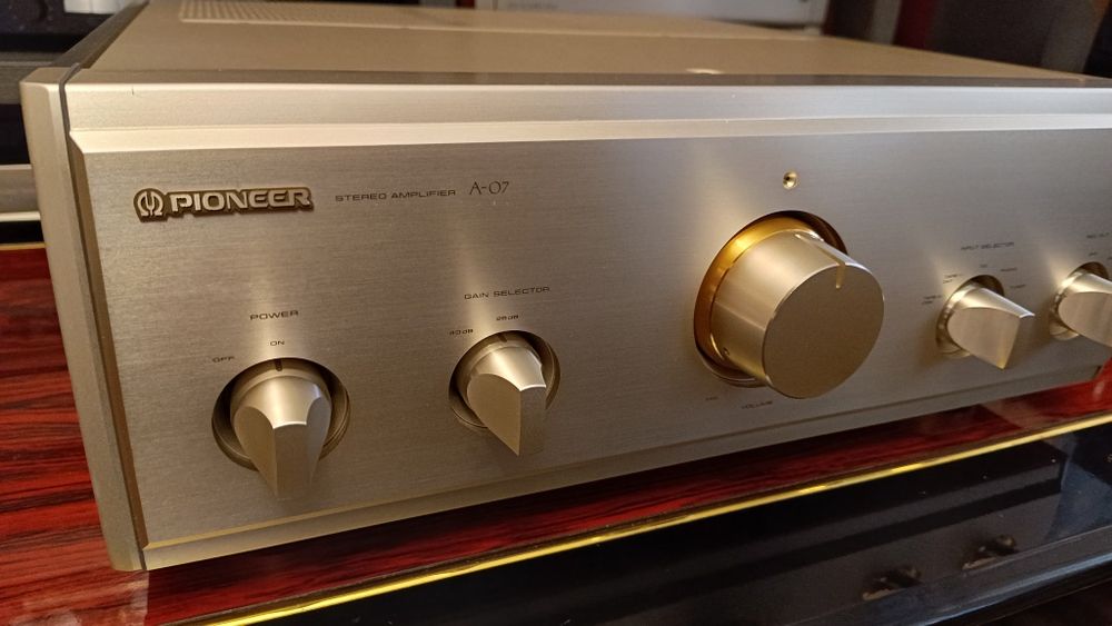 Усилитель Pioneer a-07