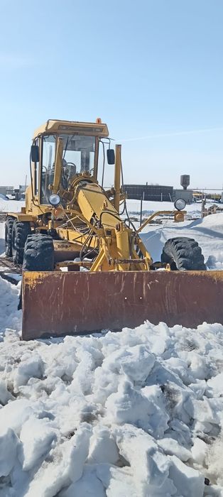 Продам автогрейдер ДЗ 122