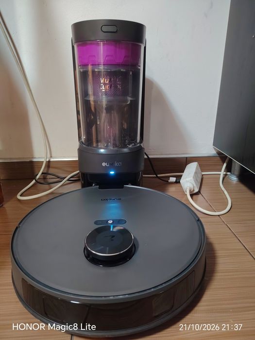 Robot aspirare/spălare Eureka NER  E 10 S