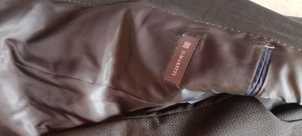 Новый отличный костюм