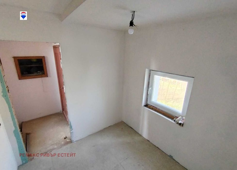 Продава се Къща в с. Старо село, Област Силистра - 73 кв.м за 244 €/кв.м - Снимка #8