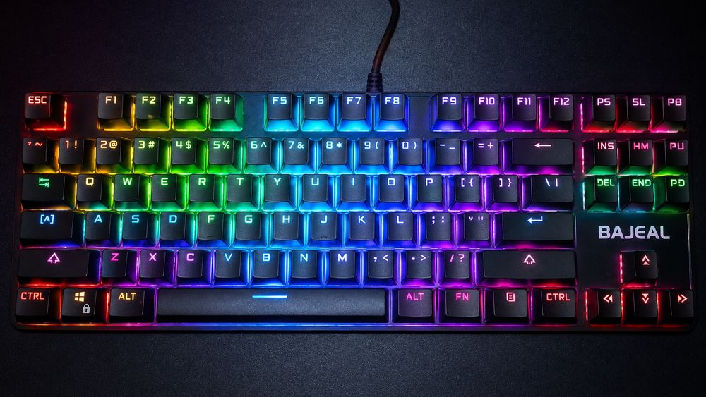 Qora Rangli Klaviatura RGB