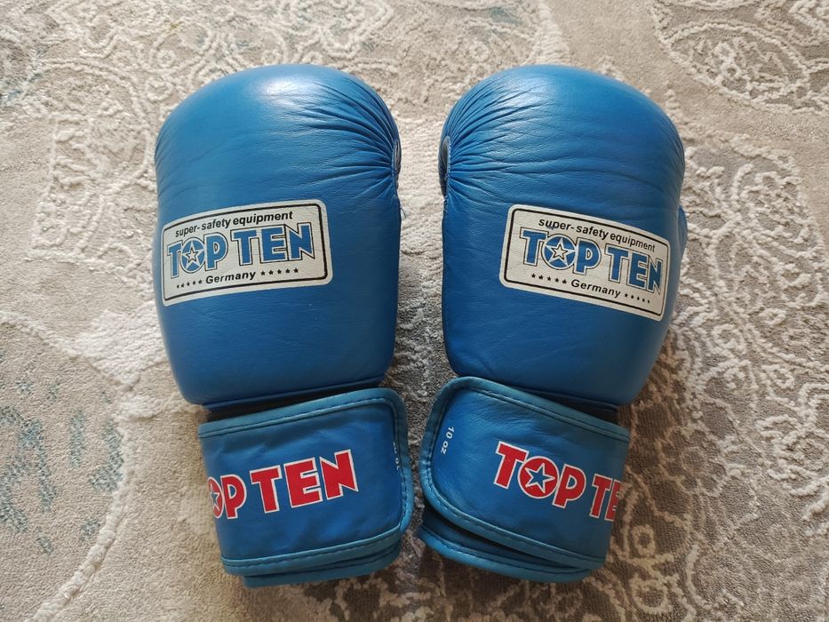 Боксерские перчатки TOPTEM