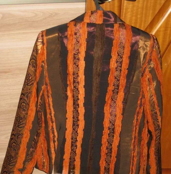 Новый, яркий пиджак-жакет- 48(L).