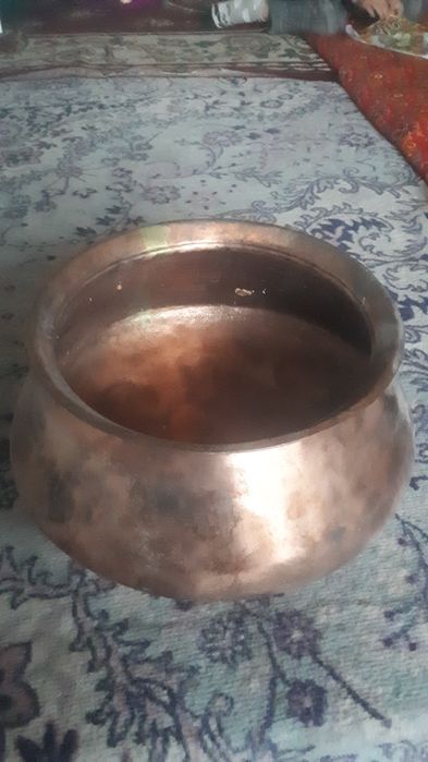 Кадимий мис идишлар сотилади