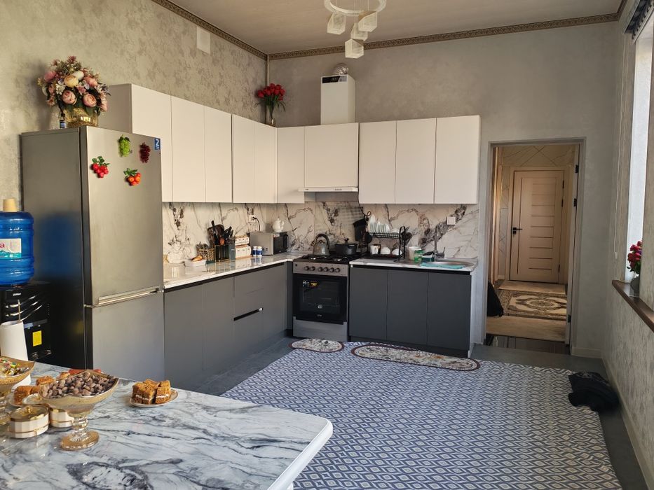 Hovli sotiladi 3 sotix