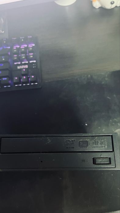 DVD URI  unul pentru cd uri mai mici