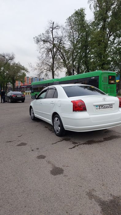 Машина тойота авенсис 2008 г.в.