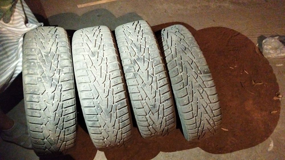 Продам покрышки NOKIAN