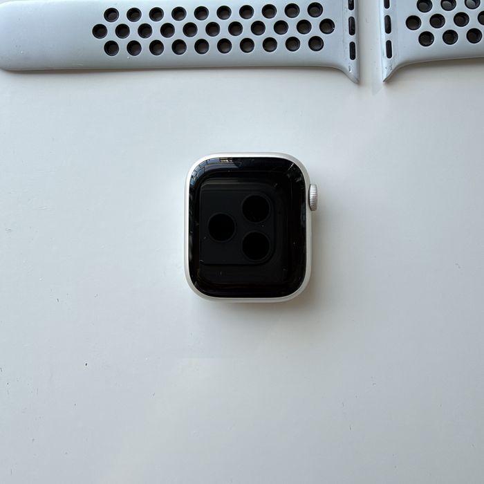 Apple Watch Nike Series 7 (41 mm)